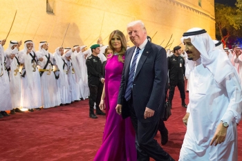 ghutrah-agal Arab head scarf Trump NBC News 20170520
